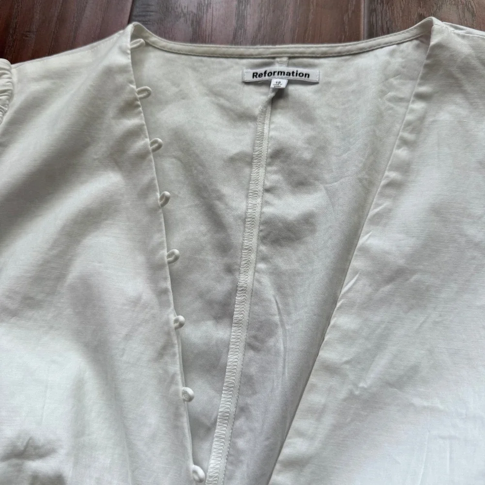 Reformation White V-Neck Puff Sleeve Button Front Top Blouse Sz 12 Cottagecore